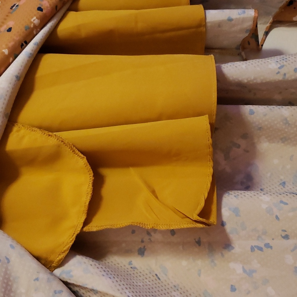 Dress - Picture 4 of 10
